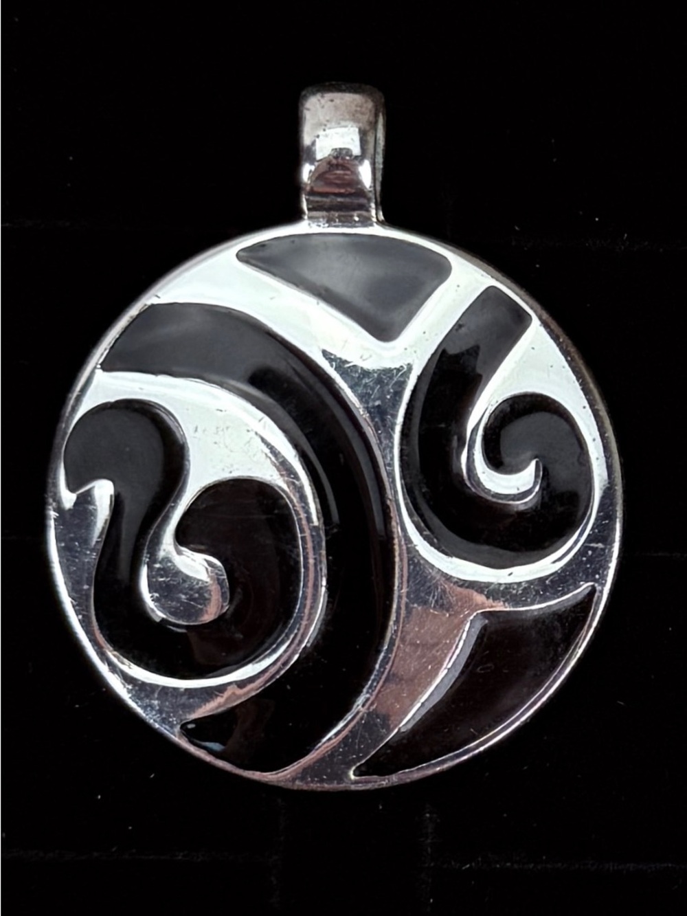Vintage Silvertone black enamel swirl pendant +free 16” cord necklace
